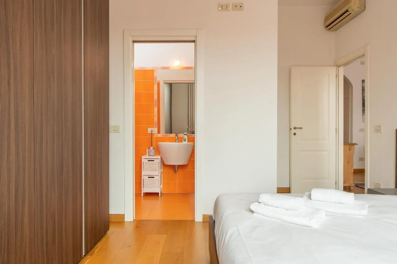 Housmart Sant'Isaia 67/2 Apartment Bologna 0*,