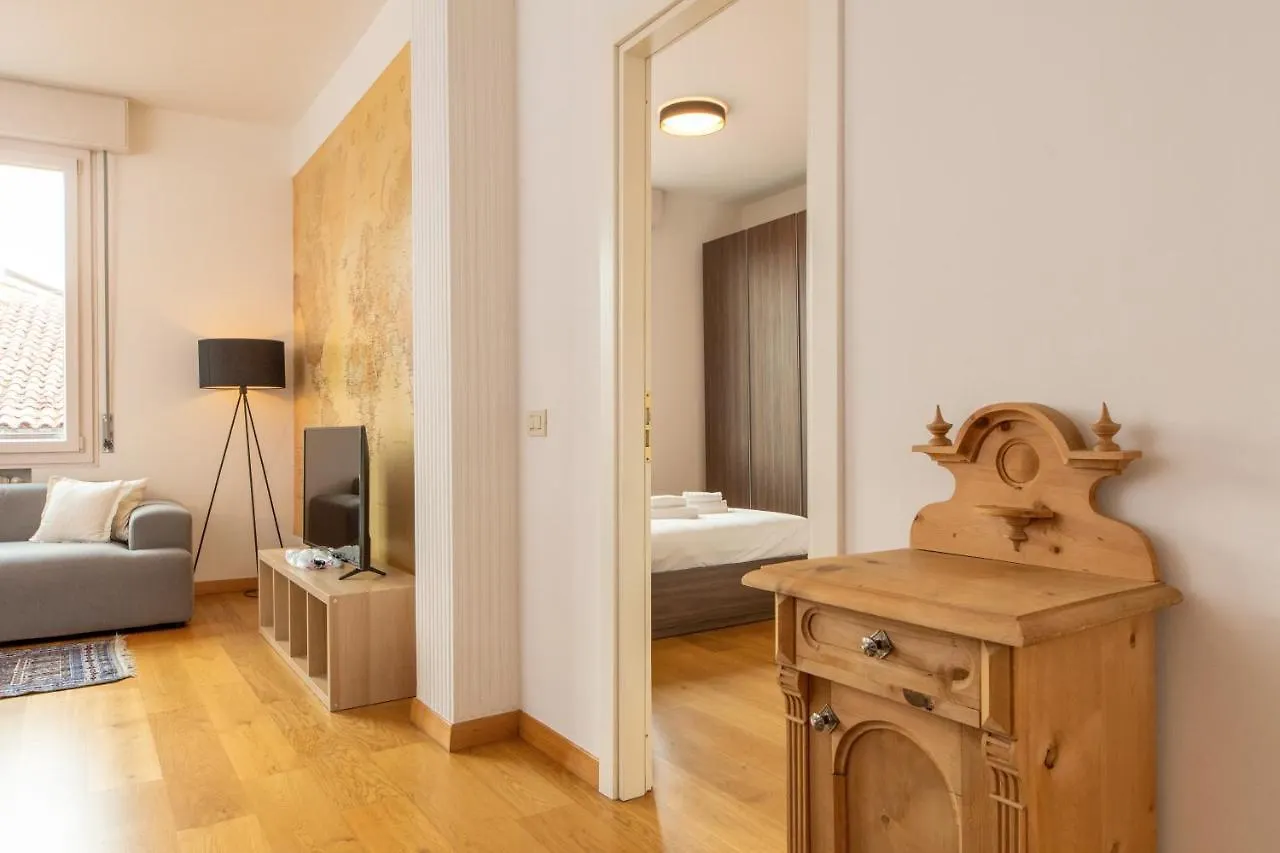 Housmart Sant'Isaia 67/2 Apartment Bologna