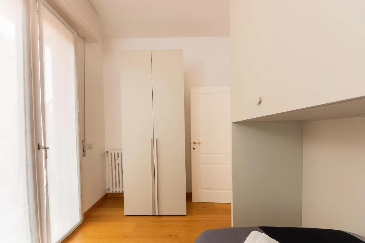 Housmart Sant'Isaia 67/2 Apartment Bologna