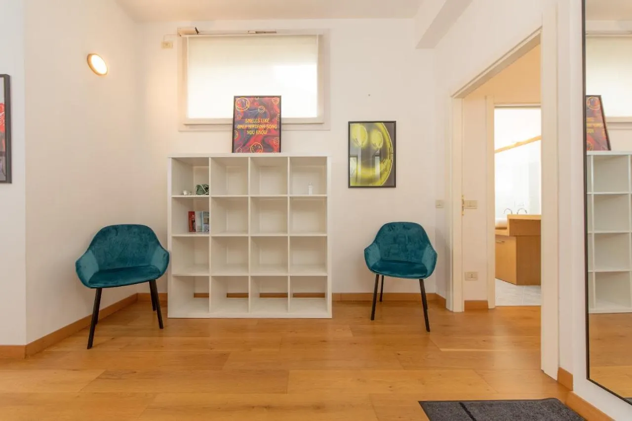 Housmart Sant'Isaia 67/2 Apartment Bologna 0*,  Italy