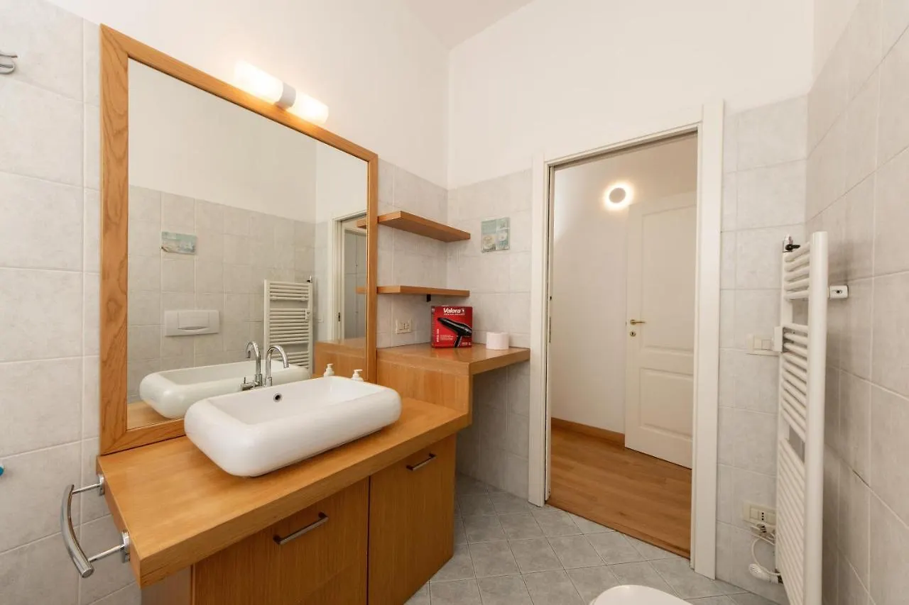 Housmart Sant'Isaia 67/2 Apartment Bologna