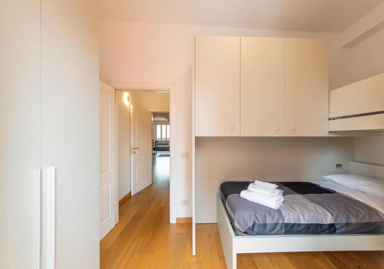 Housmart Sant'Isaia 67/2 Apartment Bologna